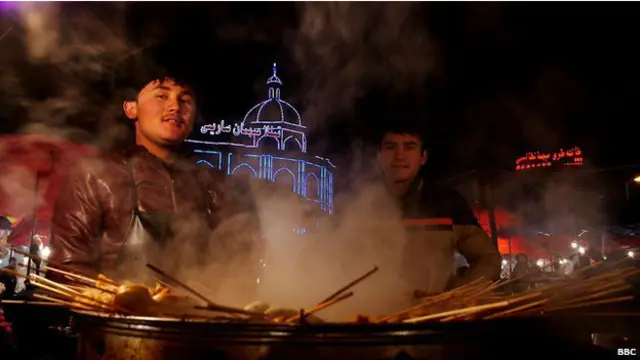 چین میں بی بی سی کی نامہ نگار کیری گریسی نے سنکیانگ کا دورہ کیا