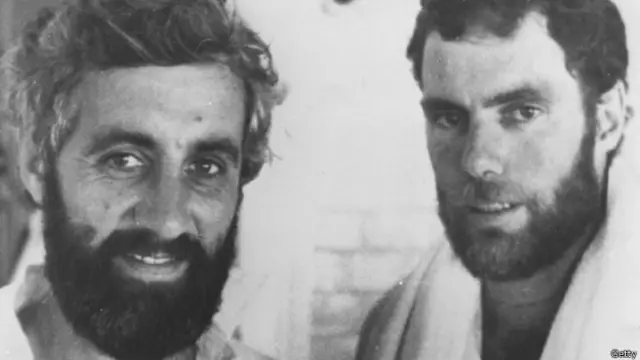 ग्रेग चैपल, माइक ब्रियरली