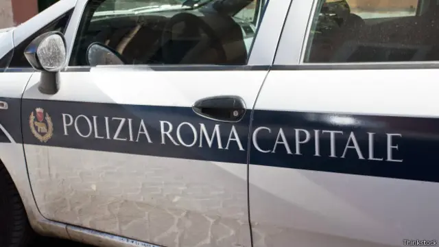 پولیس کے سربراہ کا کہنا ہے کہ ڈینو میگلیو کو ملازمت سے معطل کر دیا گیا ہے