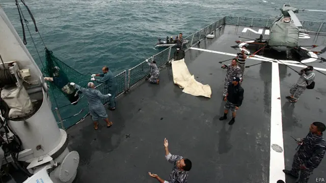 एयरएशिया विमान हादसा