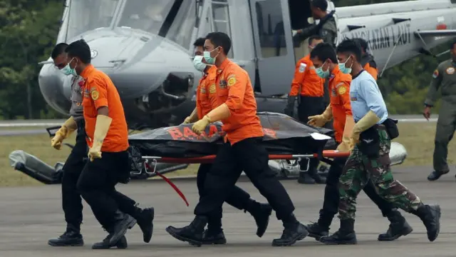 ابھی تک پینتیس لاشیں برآمد کی جا چکی ہیں