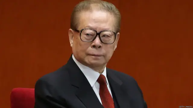 江泽民出席中共十八大（8/11/2012）