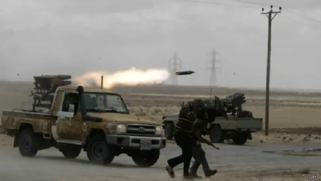 يزداد الوضع الأمني سوء في ليبيا مع استمرار الصراع السياسي 