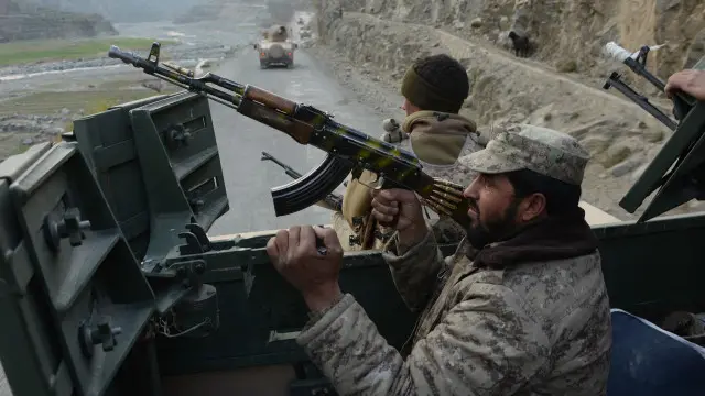 يطالب الرئيس الافغاني بإعادة نظر واشنطن بالموعد النهائي المقرر للإنسحاب الامريكي من افغانستان