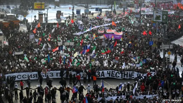 2012年，成千上万的人走上莫斯科街头，展开反普京的抗议示威