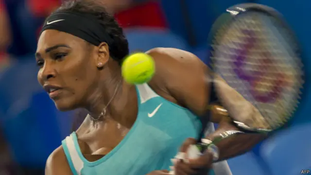 Serena Williams adalah unggulan pertama kategori perempuan dalam turnamen tenis Australia Terbuka tahun ini. 