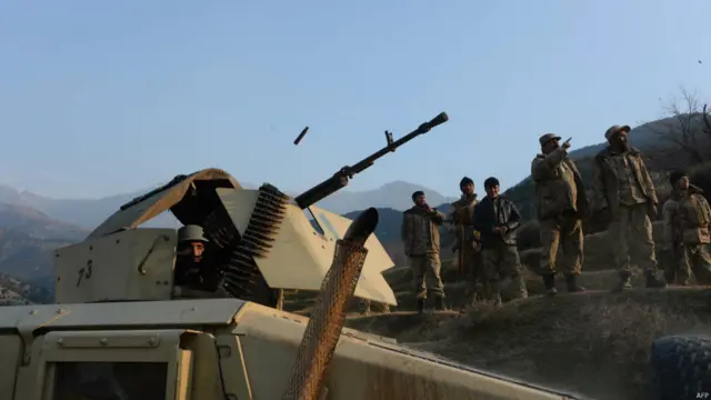 افغانستان کا صوبہ کنڑ پاکستان کے سرحدی علاقوں سے قریب ہے جہاں مبینہ طور پر پاکستان طالبان کے کمانڈر ملا فضل اللہ مقیم ہیں۔