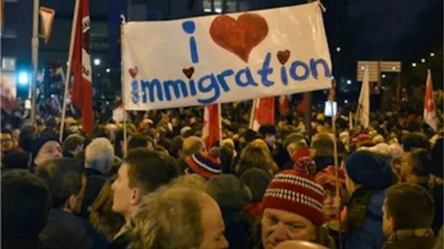 مخالفان گروه پگیدا هم در چندین شهر تظاهرات کردند