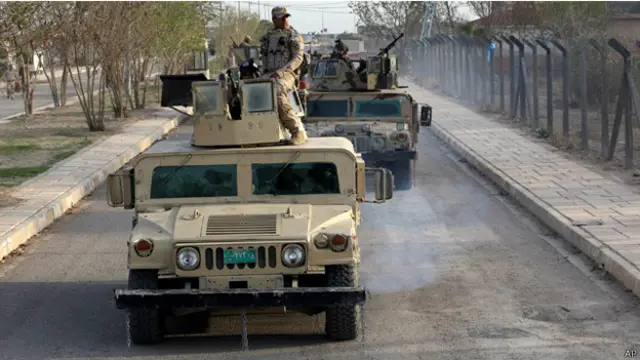 مسلحو العشائر الذين تقوم حكومة بغداد بتدريبهم وتسليحهم لعبوا دورا مهما في منع تقدم الجهاديين في الانبار