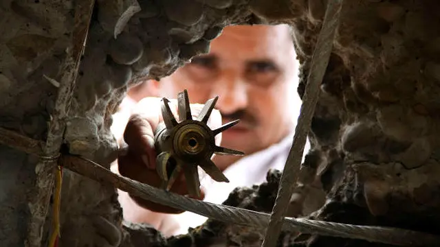 مذاکرات سے قبل اور مودی سرکار کے دلی میں اقتدار میں آنے کے بعد مشترکہ اور متنازع دونوں سرحدوں پر کشیدگی میں اضافہ ہوا جس سے کئی فوجی اور سویلین جانوں سے گئے