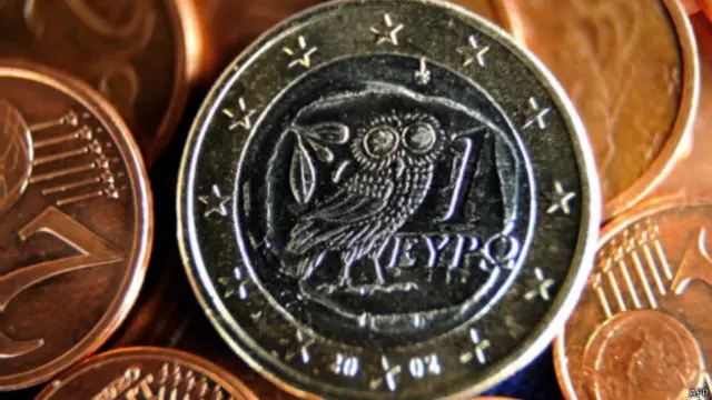 На євроцентах Грецію представляє сова - символ мудрості і один із атрибутів богині Афіни