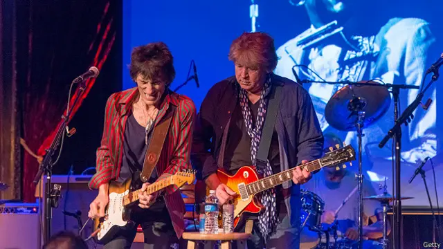 Ронни Вуд и Мик Тейлор в 2013 году