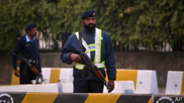 စာသင်ကျောင်း တိုက်ခိုက် ခံရပြီးနောက်ပိုင်း အကြမ်းဖက်မှုကို ထိန်းချုပ်ဖို့ ပါကစ္စတန် ကြိုးစားလာ