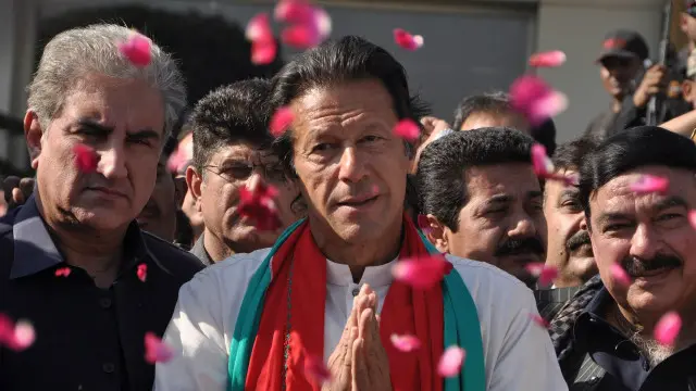 عمران خان کی جماعت پاکستان تحریک انصاف پہلی بار سینیٹ میں جگہ بنانے میں کامیاب ہوئی ہے