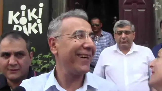 Guardian yazır ki,İntiqam Əliyevin məhkum edilməsi hüquq müdafiəçilərinin narahatlığının artmasının daha bir səbəbi olub. 