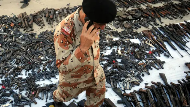 کراچی میں سال 2013 سے رینجرز کی سربراہی میں امن و امان قائم کرنے کے لیے خصوصی آپریشن جاری ہے۔