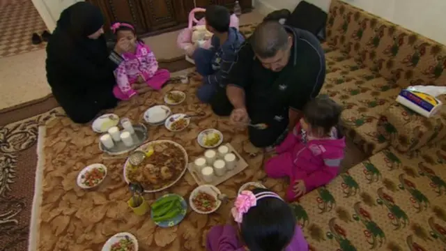Semua anggota keluarga Qadour luput dari maut setelah sebuah roket menghantam rumah mereka di Suriah.