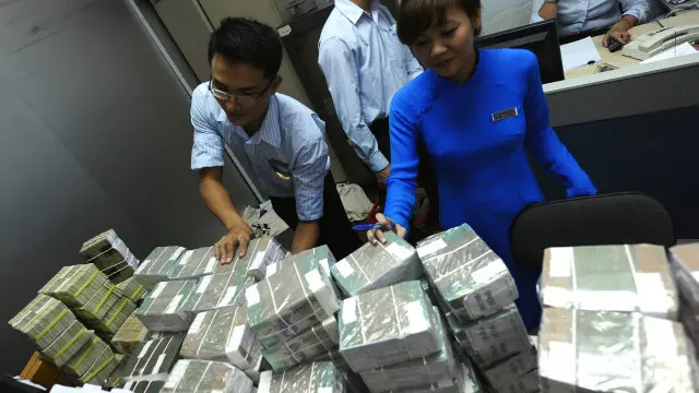 Việt Nam đã phá giá VND ba lần trong năm nay