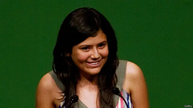 Karen Dunaway González