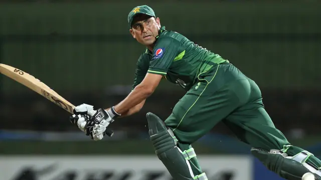 یونس خان : 259 میچوں میں 31.57 کی اوسط سے 7177 رنز بنائے جن میں سات سینچریاں اور 48 نصف سینچریاں شامل ہیں۔