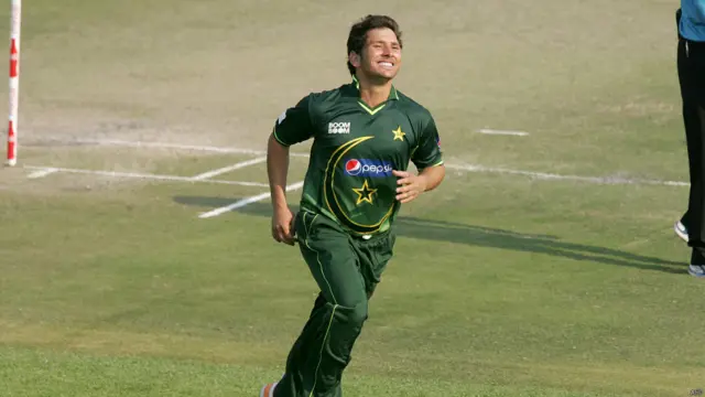 یاسر شاہ نے صرف ایک روزہ میچ کھیلا ہے۔