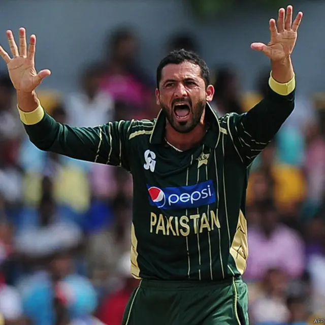 جنید خان : 48 میچوں میں 5.10 کی اوسط سے 51 رنز بنائے ہیں۔