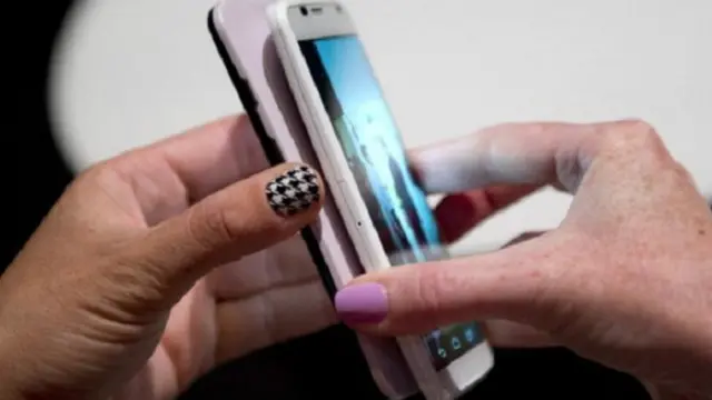 هاتف موتو اكس الذكي من موتورولا كشف عنه النقاب للمرة الأولى في عام 2013