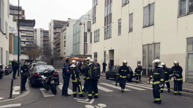Charlie Hebdo diserang