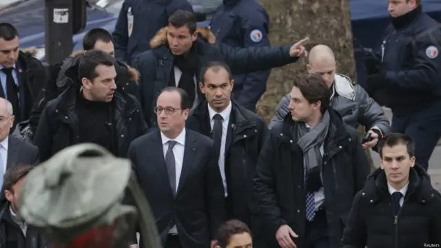 Charlie Hebdo diserang