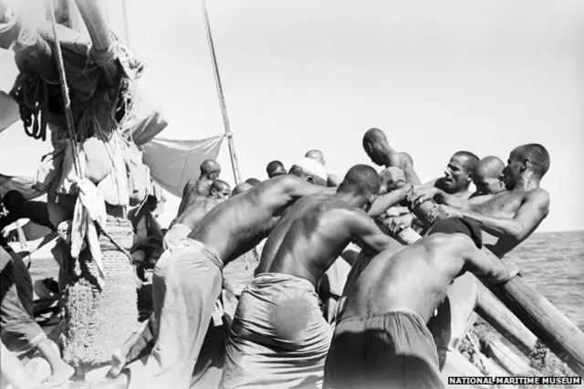 El comercio se mantenía gracias a la fuerte demanda de India y Europa.