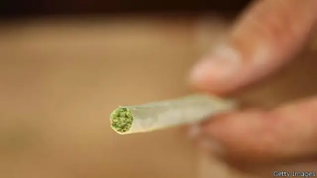 Cigarro de maconha