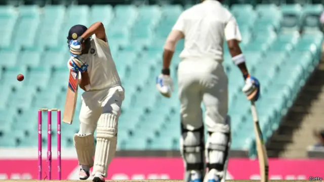 بھارت کو آسٹریلیا کی برتری ختم کرنے کے لیے مزید 230 رنز کی ضرورت ہے