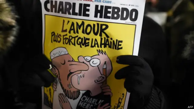 पेरिस हमला, मीडिया