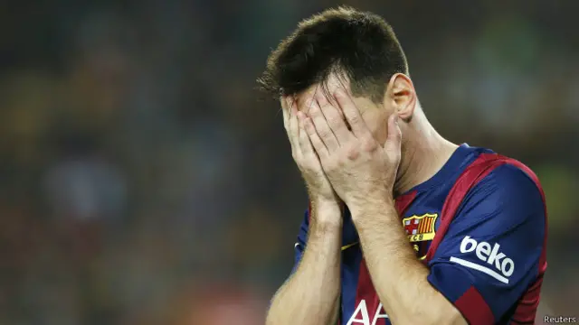 ميسي أحرز 3 أهداف متتالية للبارسا خلال 11 دقيقة