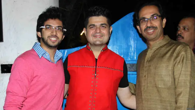 उद्धव ठाकरे और उनके बेटे आदित्य ठाकरे 