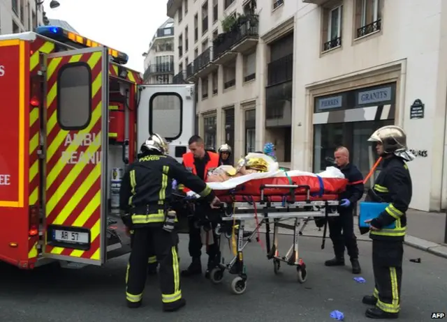 З редакції вивозять поранених