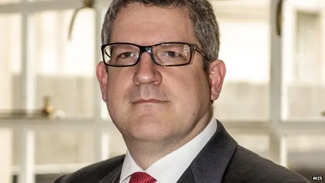 эндрю паркер