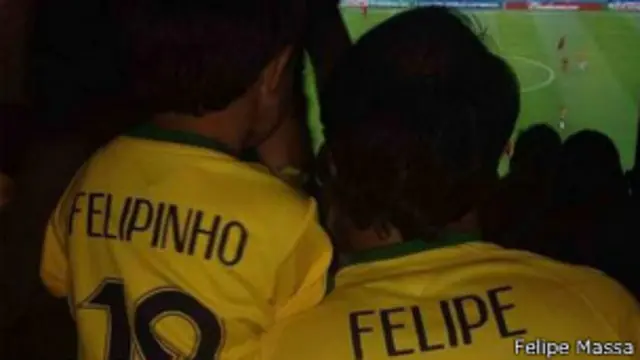 Felipe Massa con la camiseta de Brasil.
