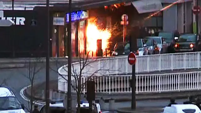 Супермаркетдаги ҳужумда тўрт харидор ҳалок бўлган