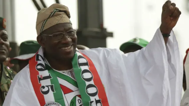 يواجه جوناثان تحديا من الحاكم العسكري السابق في الانتخابات القادمة