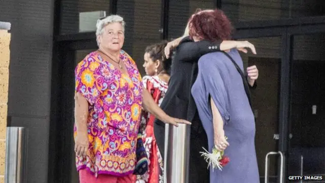 Ribuan orang hadiri upacara pemakaman