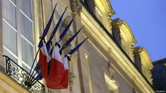 Траур в Париже