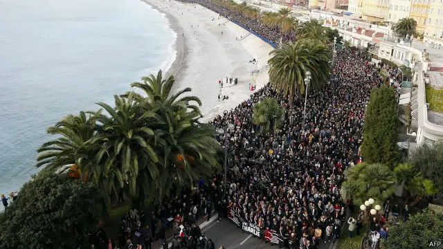 Массовая демонстрация прошла в Ницце