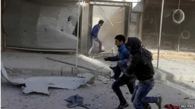 پس از خروج شورشیان از منطقه قدیمی شهر حمص، منطقه الوایر این شهر هدف حمله قرارگرفت