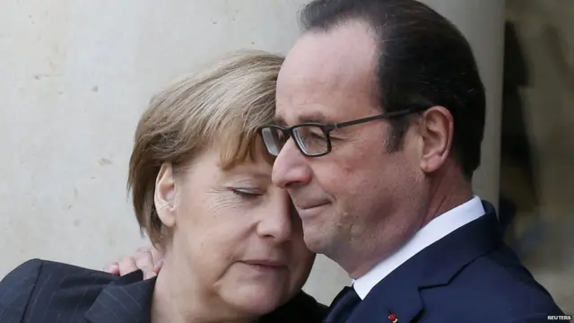 یکجہتی کے اس جلوس میں دنیا بھر سے کئی رہنما شرکت کر رہے ہیں جن میں جرمن چانسلر آنگیلا میرکل بھی ہیں جنھوں نے پیرس پہنچنے کے بعد صدر اولاند سے تعزیت کی۔