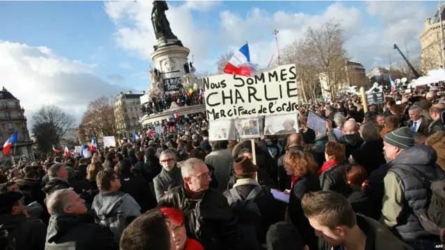 Yürüyüş Republique (Cumhuriyet) Meydanı'nda başladı. 