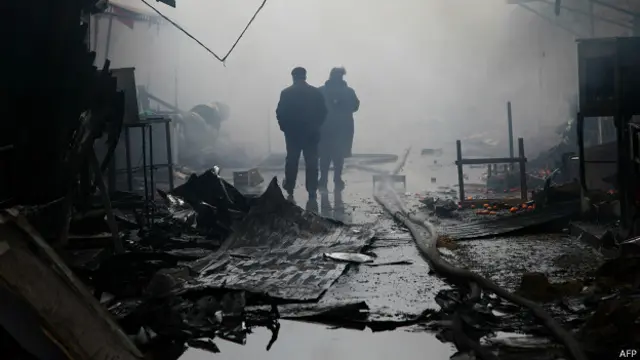 сгоревший киоск в Грозном