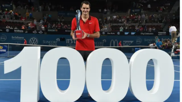 罗杰•菲德勒在布里斯班公开赛决赛中战胜拉奥尼奇，赢得第1000场赛事。 