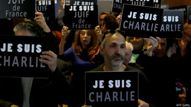 چارلی ایبڈو کے وکیل کا کہنا ہے کہ وہ شکست تسلیم نہیں کریں گے