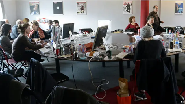 استضافت صحيفة ليبراسيون العاملين في شارلي إبدو